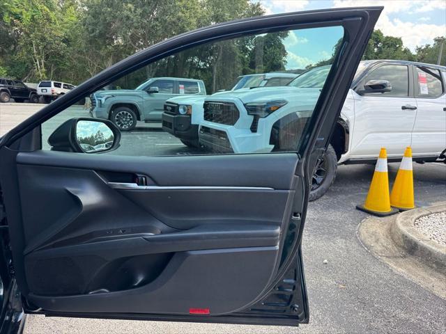 Photo of 2021 Green Toyota Camry