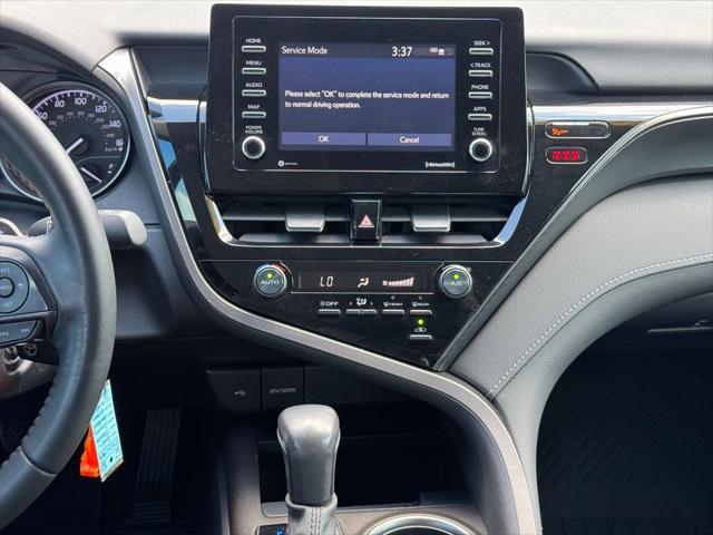 Photo of 2021 Green Toyota Camry