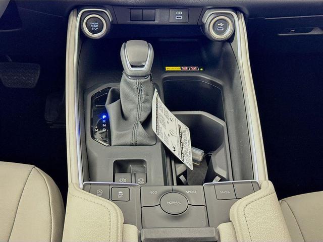 Photo of 2025 Midnight Black Metallic Toyota Grand Highlander