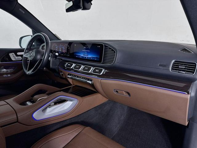 Photo of 2024 Polar White Mercedes-Benz GLS 450