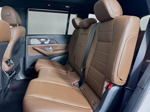 Photo of 2024 Polar White Mercedes-Benz GLS 450