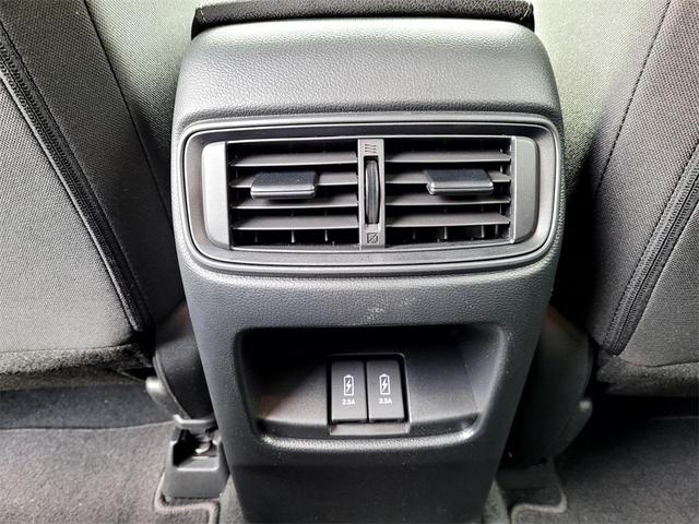 Photo of 2021 Platinum White Pearl Honda CR-V