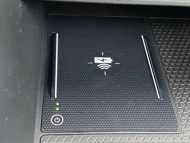 Photo of 2026 Platinum White Pearl Honda CR-V Hybrid