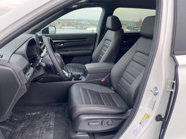 Photo of 2026 Platinum White Pearl Honda CR-V Hybrid