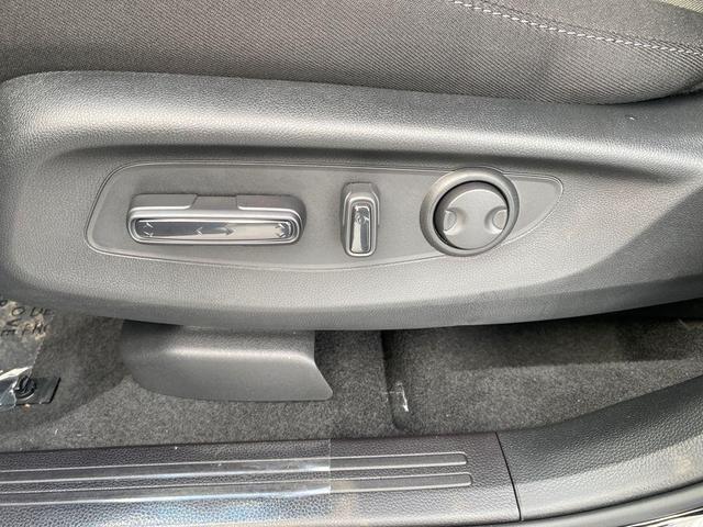 Photo of 2026 Crystal Black Pearl Honda CR-V
