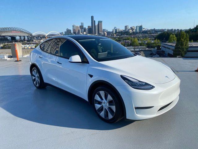 Photo of 2021 Pearl White Multi Tesla Model Y