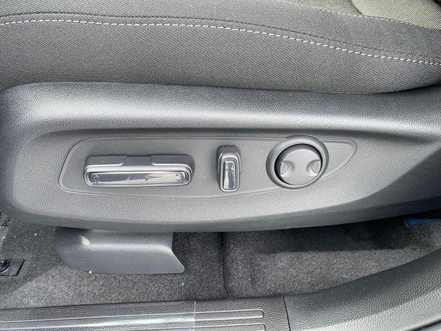 Photo of 2025 Still Night Pearl Honda CR-V