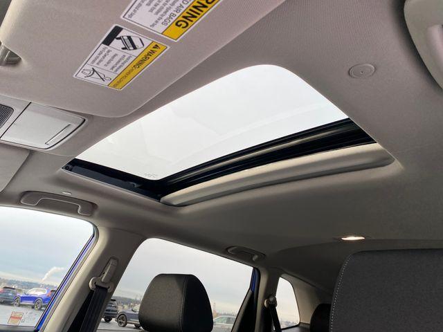 Photo of 2025 Still Night Pearl Honda CR-V