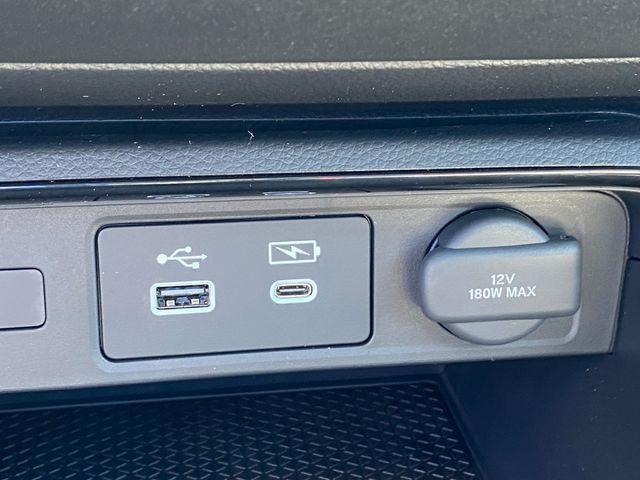 Photo of 2025 Platinum White Pearl Honda CR-V