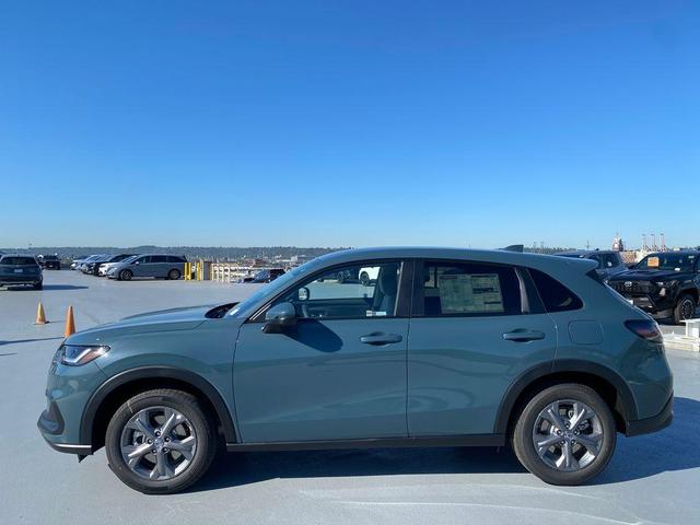 Photo of 2026 Pearl Honda HR-V