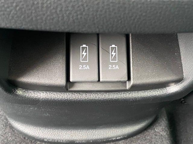 Photo of 2022 Crystal Black Pearl Honda CR-V