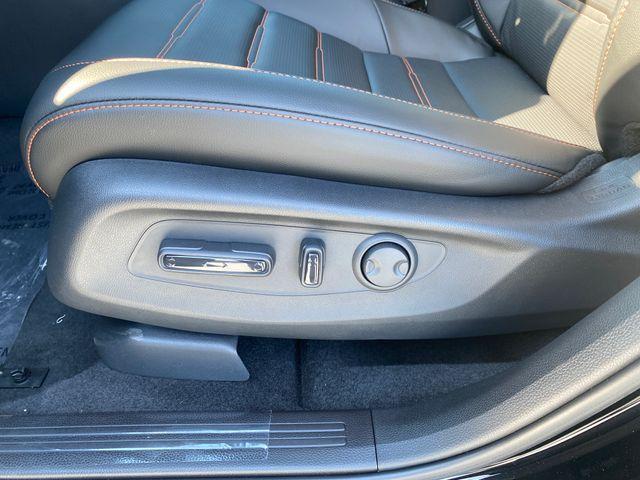 Photo of 2025 Crystal Black Pearl Honda CR-V Hybrid