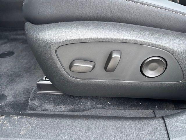 Photo of 2025 Sonic Gray Pearl Honda Prologue