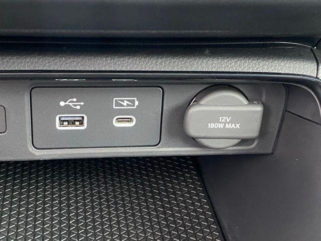 Photo of 2025 Urban Gray Pearl Honda CR-V Hybrid