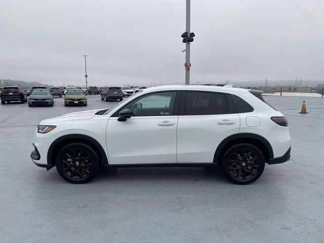 Photo of 2024 Platinum White Pearl Honda HR-V