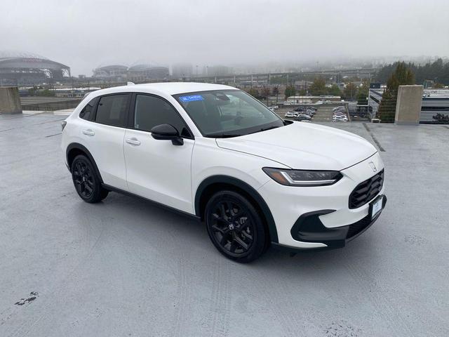 Photo of 2024 Platinum White Pearl Honda HR-V