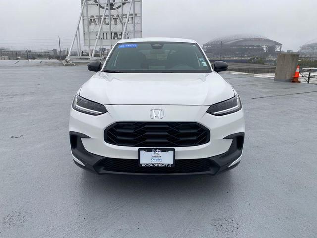 Photo of 2024 Platinum White Pearl Honda HR-V