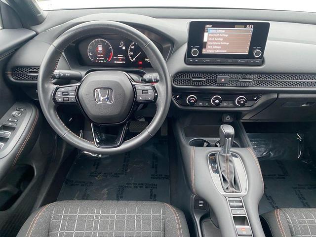Photo of 2024 Platinum White Pearl Honda HR-V