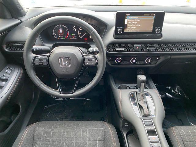 Photo of 2025 Urban Gray Pearl Honda HR-V