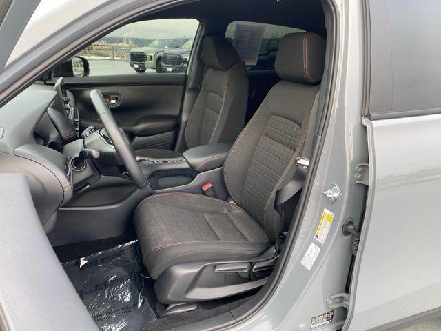 Photo of 2025 Urban Gray Pearl Honda HR-V