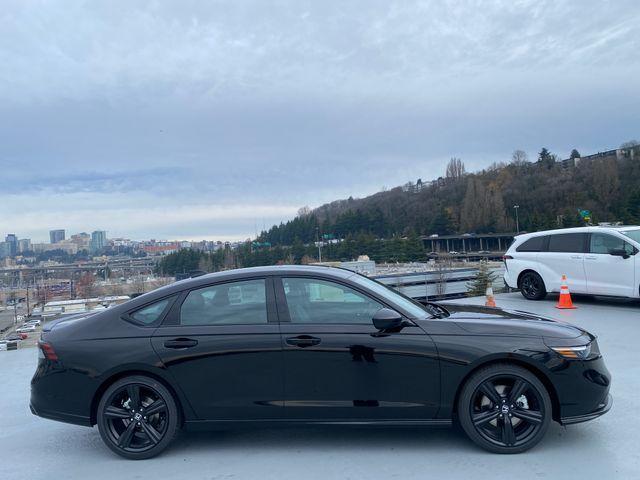 Photo of 2025 Crystal Black Pearl Honda Accord Hybrid