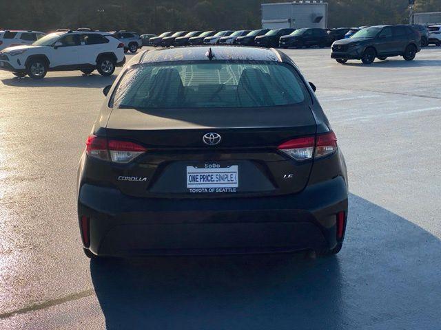 Photo of 2021 Black Sand Pearl Toyota Corolla