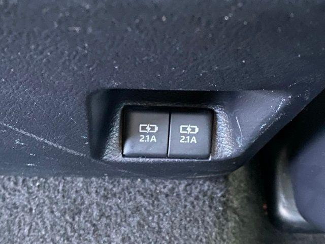 Photo of 2021 Blizzard Pearl Toyota 4Runner