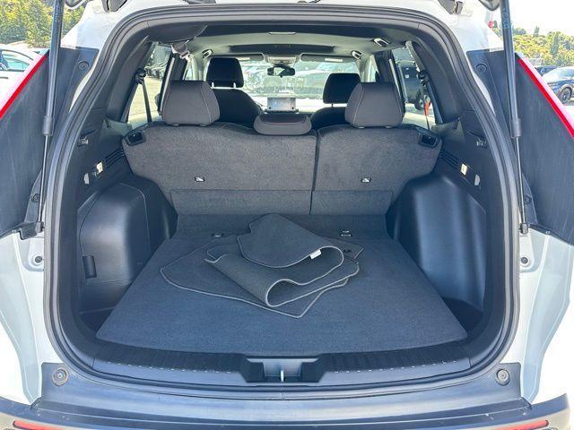 Photo of 2023 Platinum White Pearl Honda CR-V Hybrid