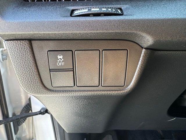 Photo of 2023 Platinum White Pearl Honda CR-V Hybrid
