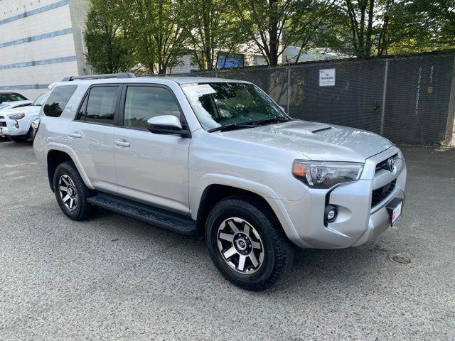 Photo of 2024 Classic Silver Metallic Toyota 4Runner