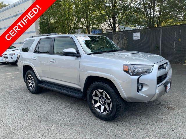 Photo of 2024 Classic Silver Metallic Toyota 4Runner