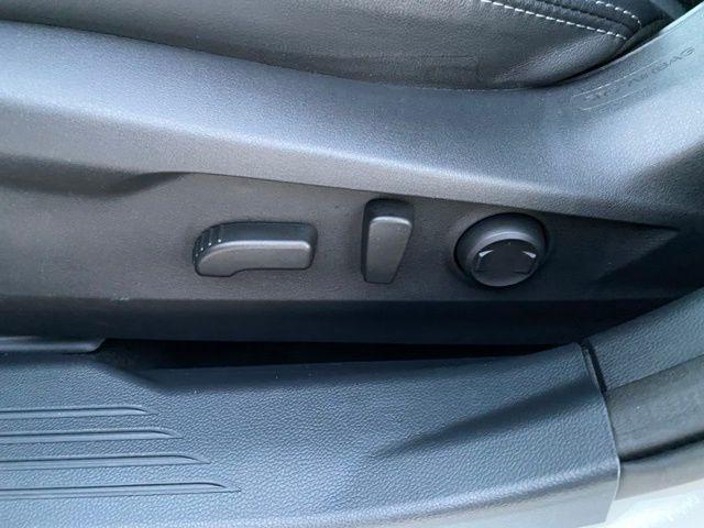 Photo of 2022 Crystal White Pearl Subaru Outback