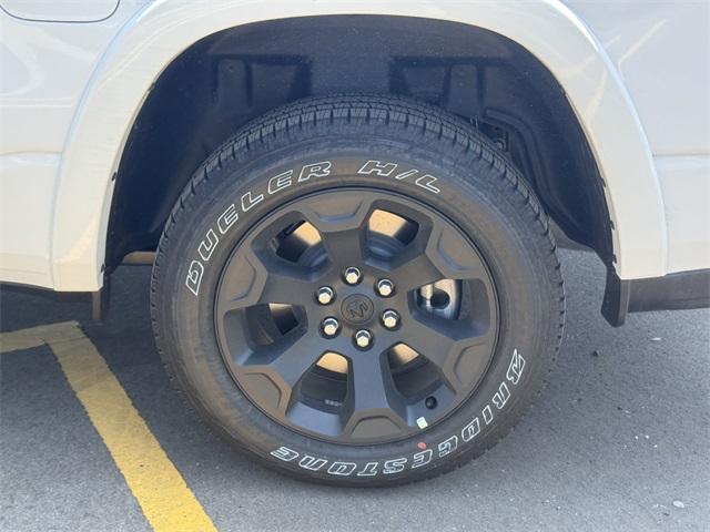 Photo of 2025 Bright White Clearcoat RAM 1500