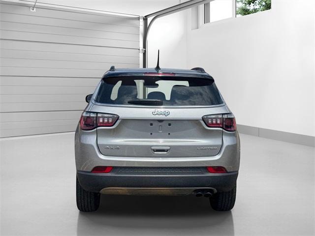 Photo of 2022 Billet Silver Metallic Clearcoat Jeep Compass