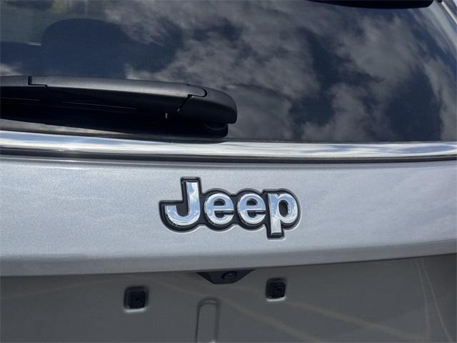 Photo of 2022 Billet Silver Metallic Clearcoat Jeep Compass