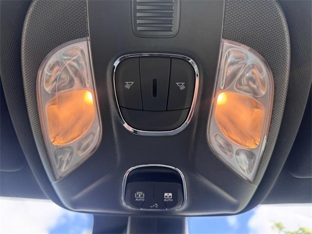 Photo of 2025 Silver Zynith Jeep Compass