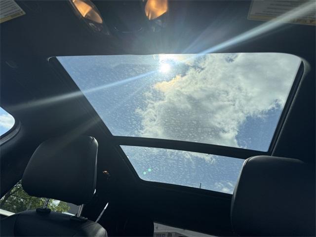 Photo of 2025 Silver Zynith Jeep Compass
