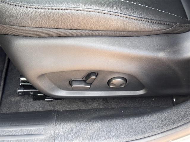 Photo of 2025 Silver Zynith Jeep Compass