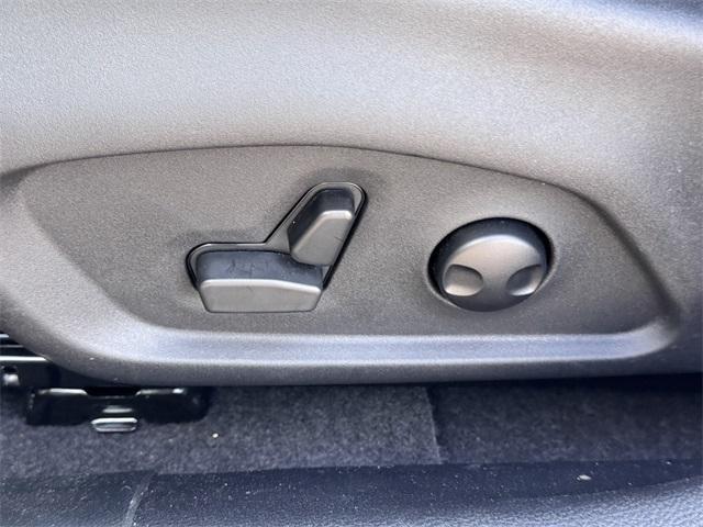 Photo of 2025 Silver Zynith Jeep Compass