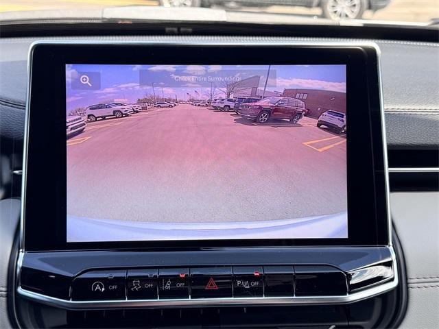 Photo of 2025 Silver Zynith Jeep Compass