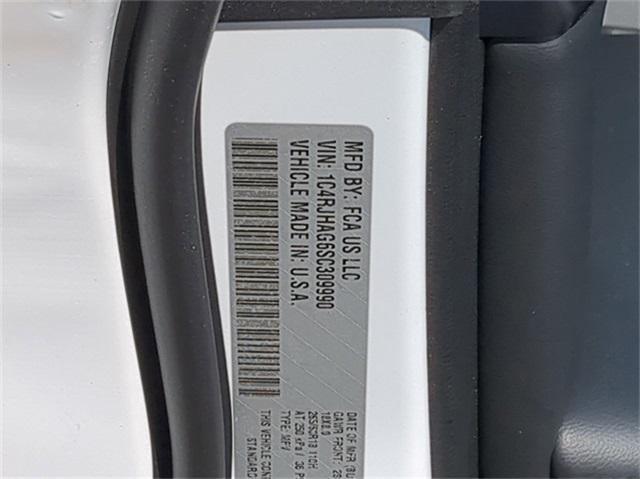 Photo of 2025 Bright White Clearcoat Jeep Grand Cherokee