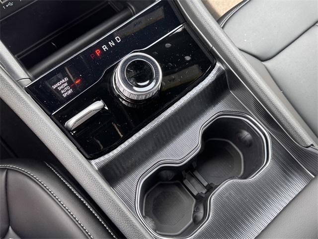 Photo of 2025 Silver Zynith Jeep Grand Cherokee L