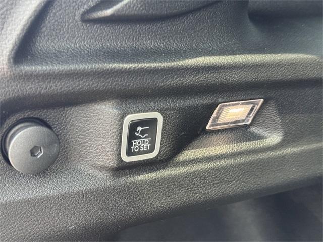 Photo of 2025 Silver Zynith Jeep Grand Cherokee L