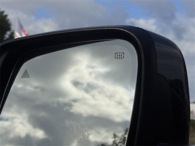 Photo of 2022 DB Black Crystal Clearcoat Dodge Durango