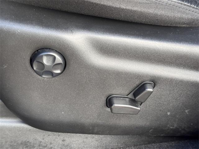 Photo of 2022 DB Black Crystal Clearcoat Dodge Durango