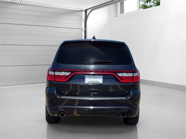 Photo of 2022 DB Black Crystal Clearcoat Dodge Durango