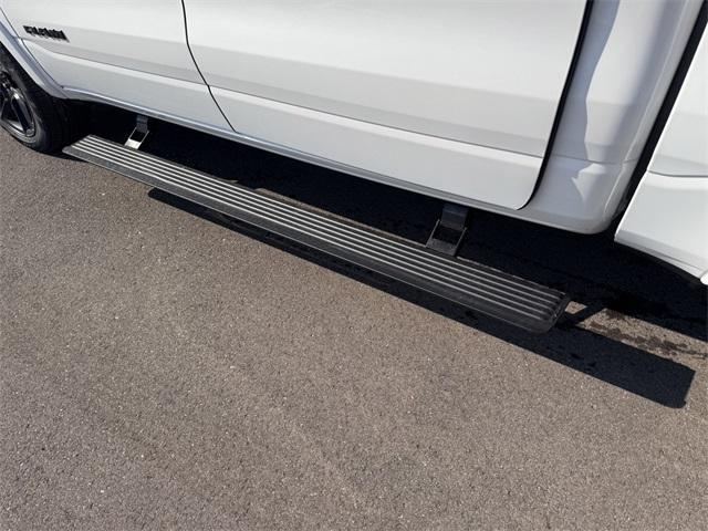 Photo of 2025 Bright White Clearcoat RAM 1500