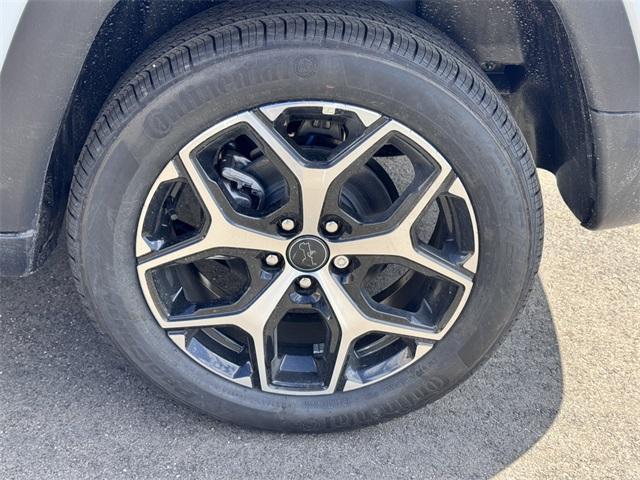 Photo of 2025 Bright White Clearcoat Jeep Compass