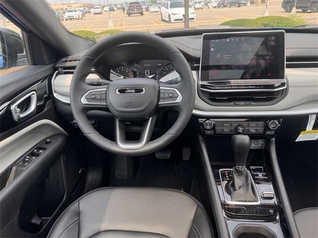 Photo of 2025 Hydro Blue Pearlcoat Jeep Compass