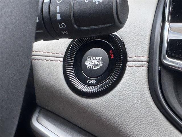 Photo of 2025 Hydro Blue Pearlcoat Jeep Compass